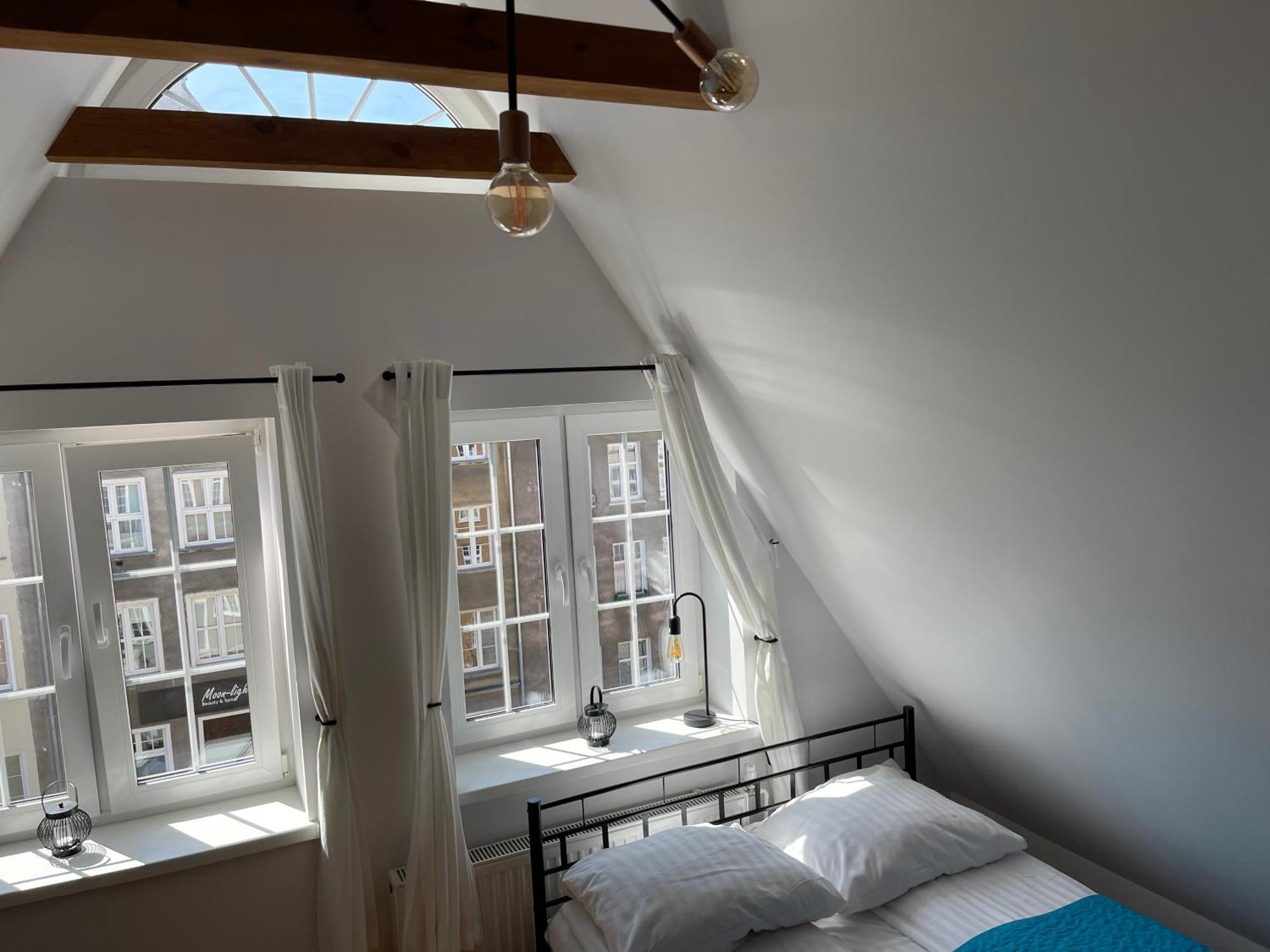 H&T Old Town Szeroka 77 Lägenhet Gdańsk Exteriör bild