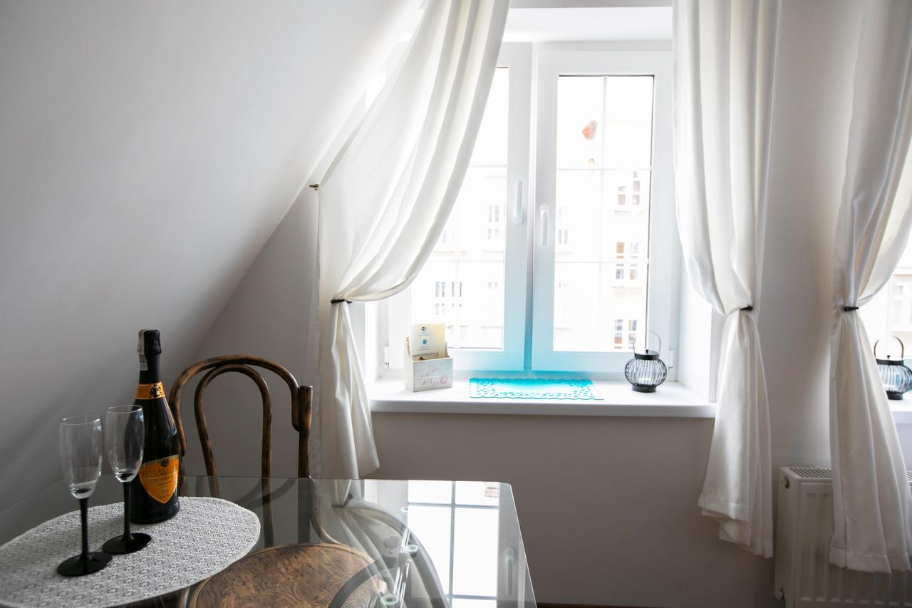 H&T Old Town Szeroka 77 Lägenhet Gdańsk Exteriör bild
